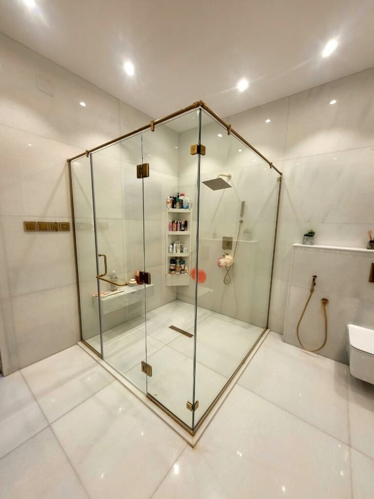 أفضل شركة تصميم وتركيب زجاج سيكوريت في السعودية